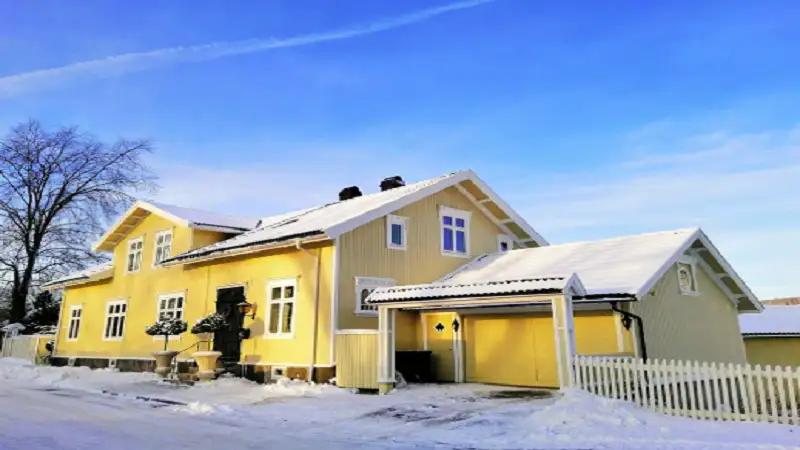 Smart Ways to Avoid Ice Damage on Homes Across Minnesota