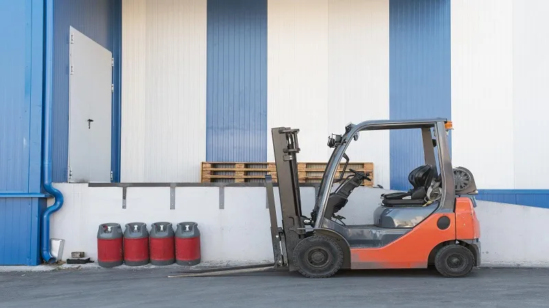 Can Suspending a Load From Below the Forks Actually Increase Your Forklift’s Stability?